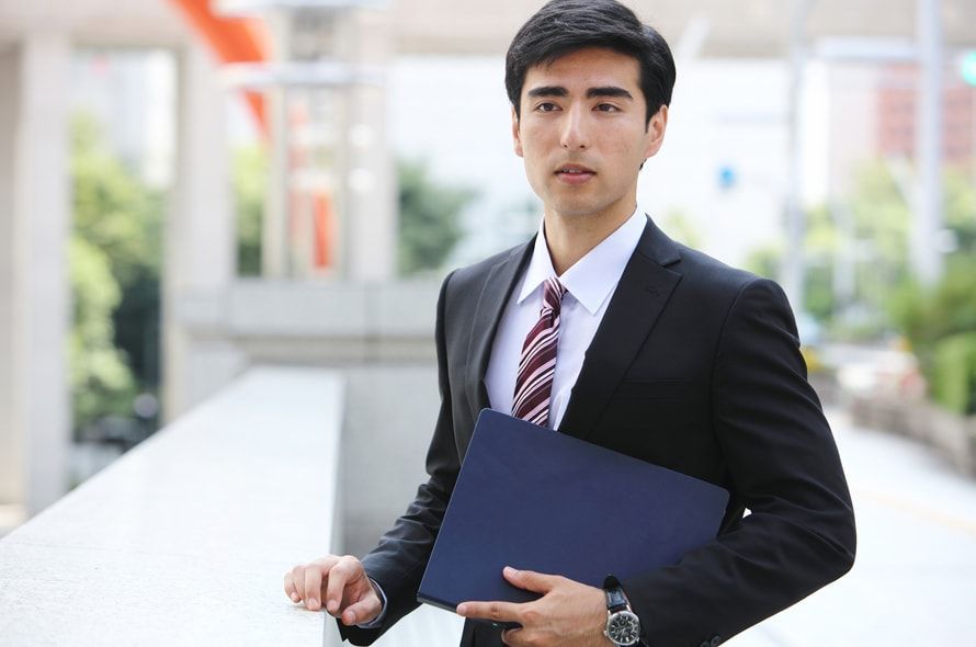 社会人の男性