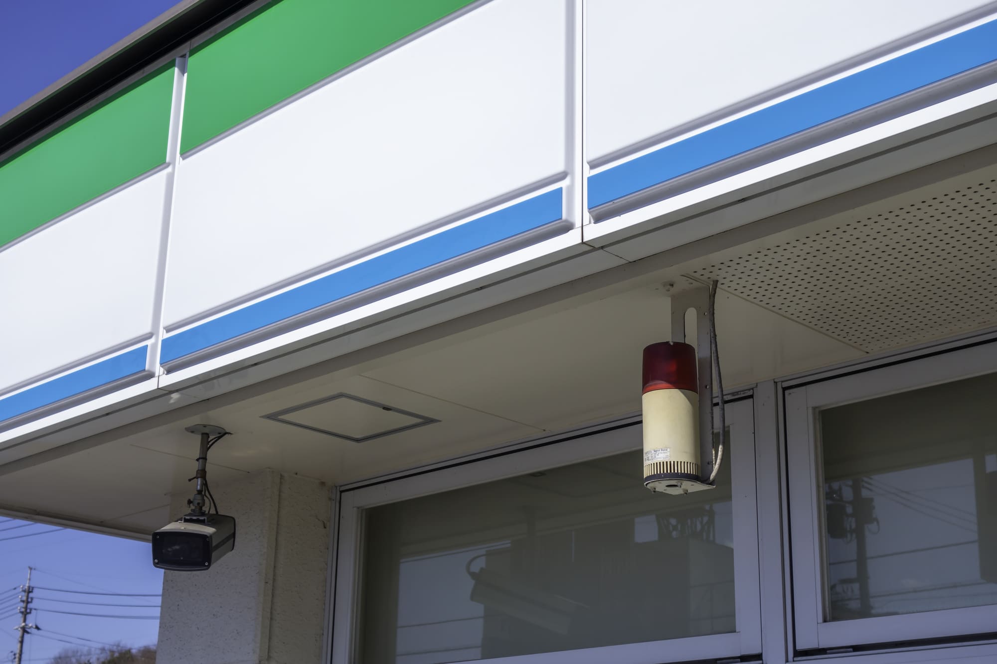 ファミリーマート外観