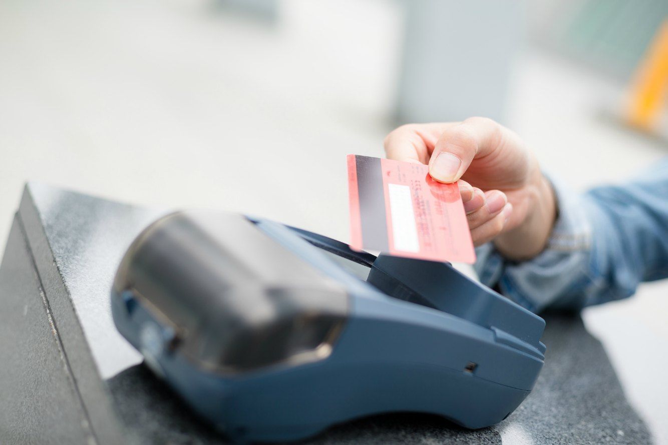 クレジットカードで決済する
