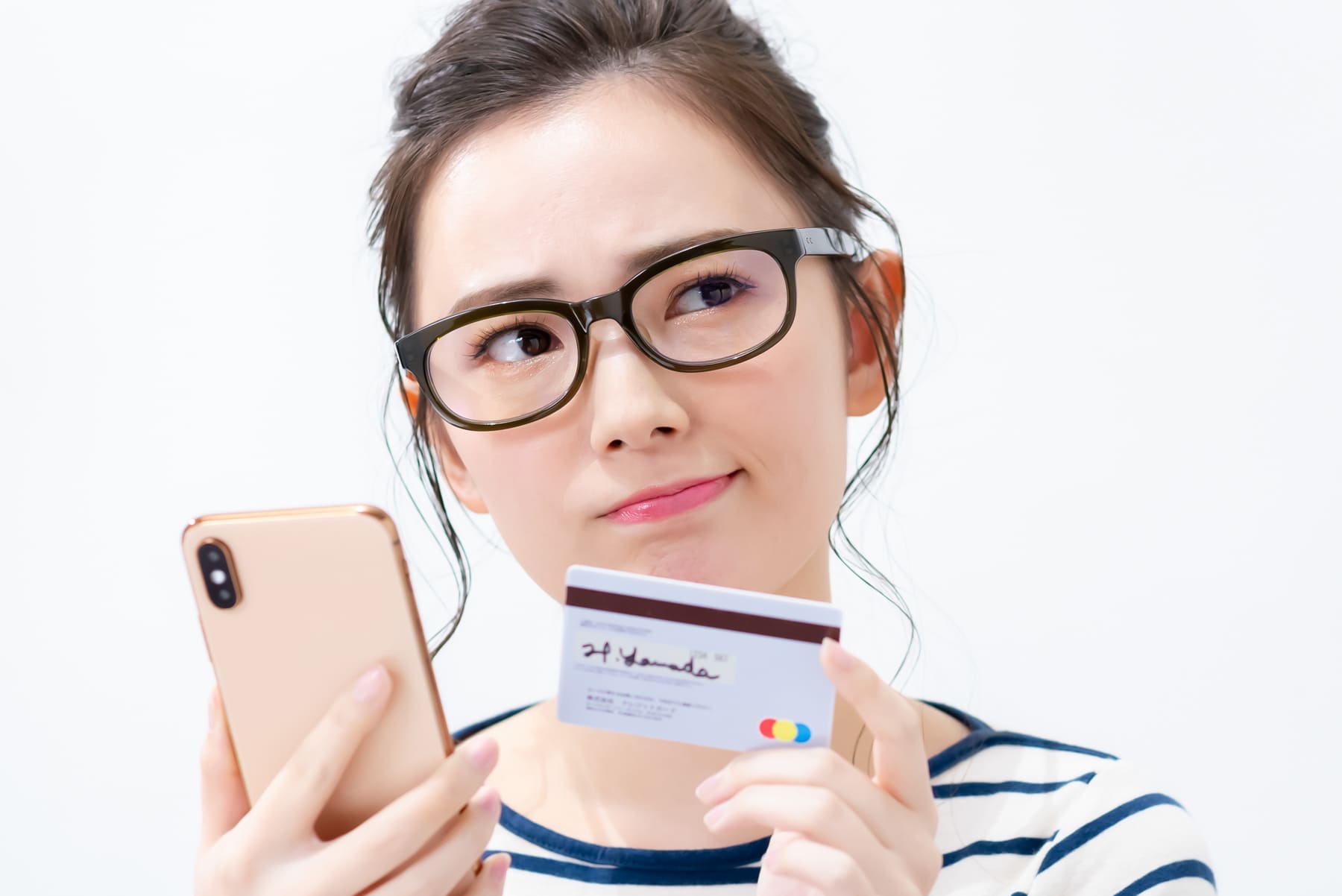 楽天カード改悪でポイント還元に異変!ゴールド利用と公共料金払いはすぐに見直しを